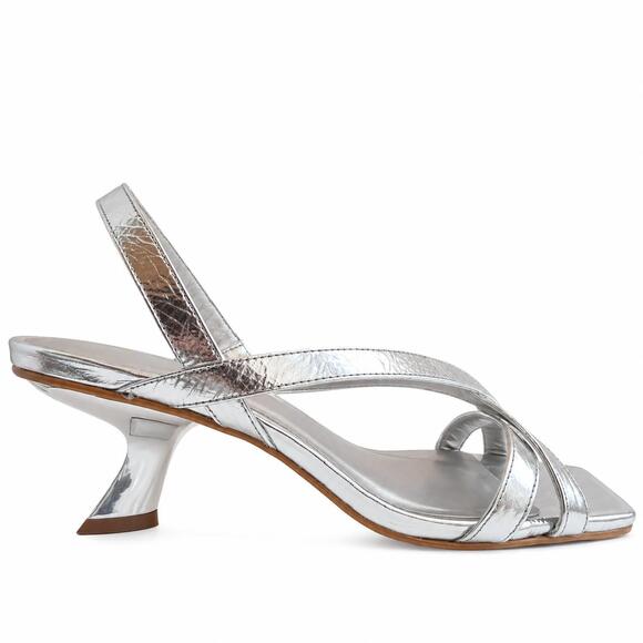 CARRANO Shoes - NEW CARRANO women's heeled strappy sandal in metallic silver